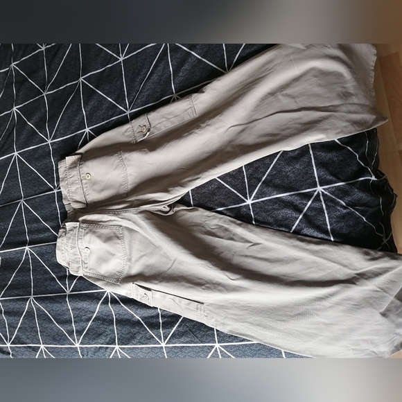 Cargo pants beige - Picture 3 of 3